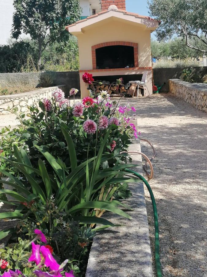 Apartment Mare Vrsi Dış mekan fotoğraf