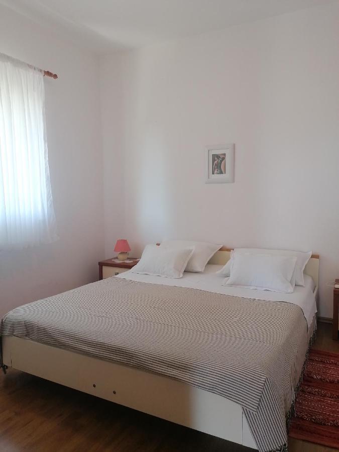 Apartment Mare Vrsi Dış mekan fotoğraf