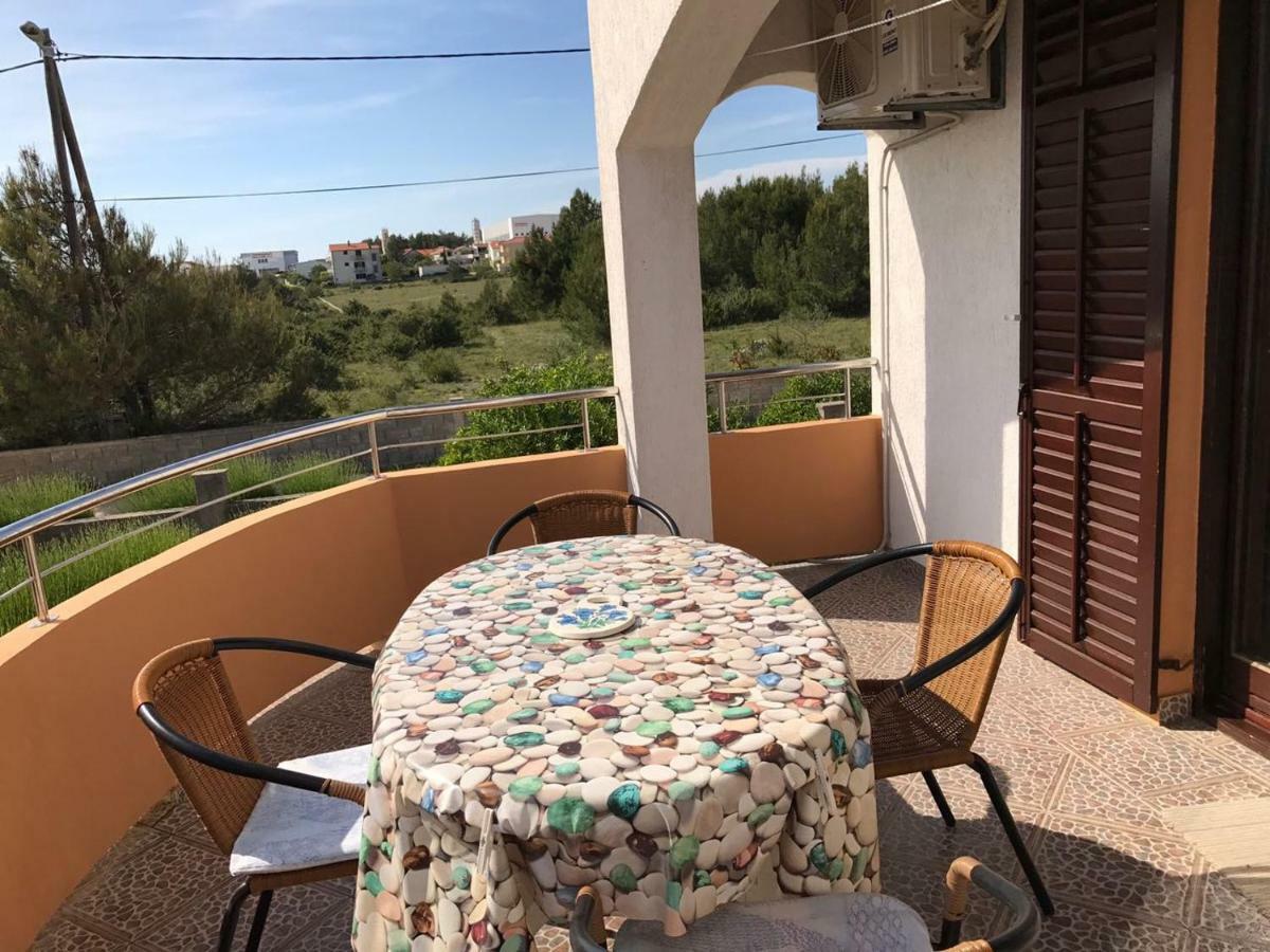 Apartment Mare Vrsi Dış mekan fotoğraf